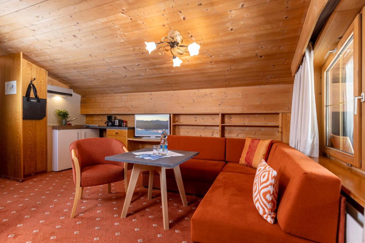 Appart & Hotel Garni Villa Knauer Mayrhofen Exterior photo