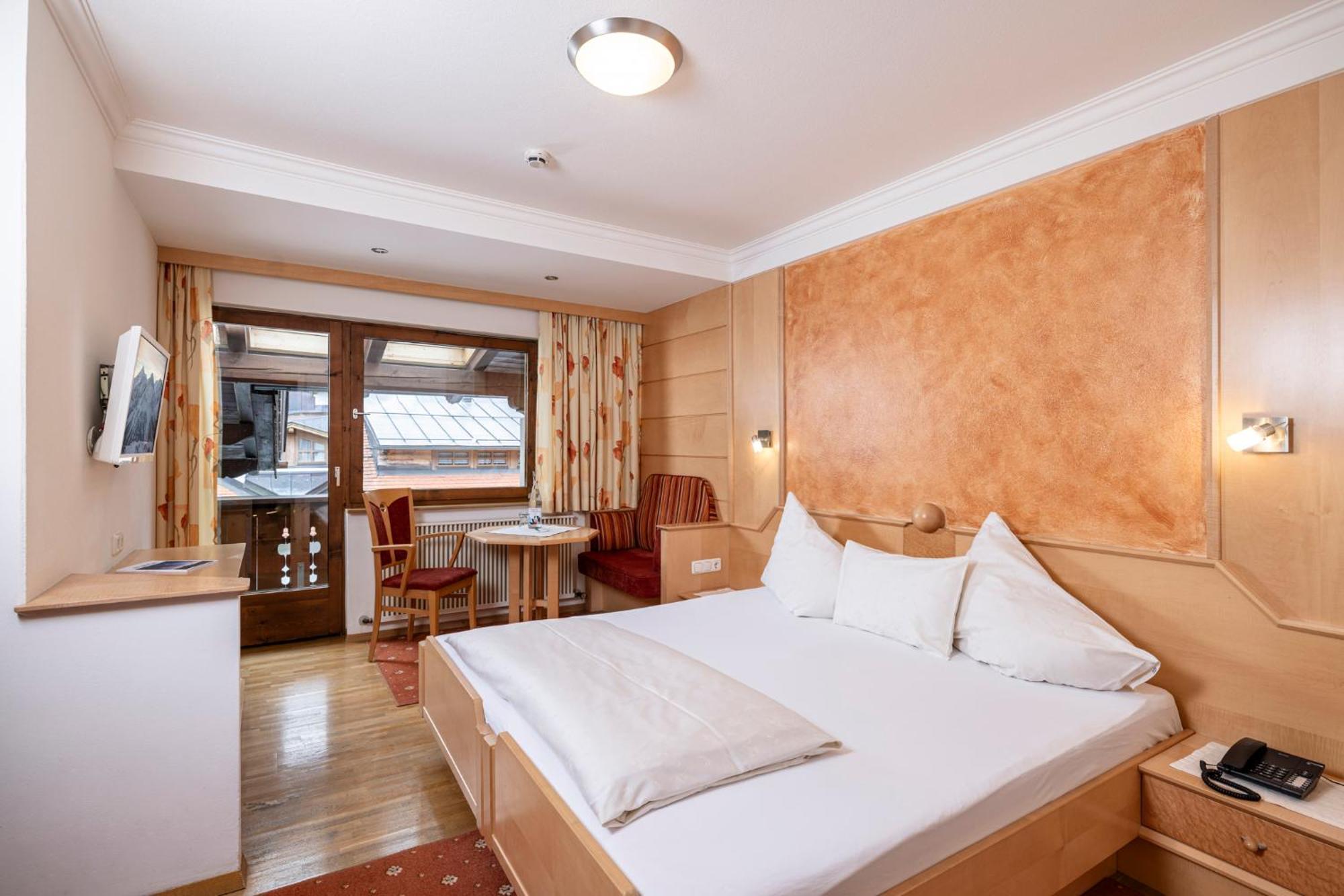 Appart & Hotel Garni Villa Knauer Mayrhofen Exterior photo