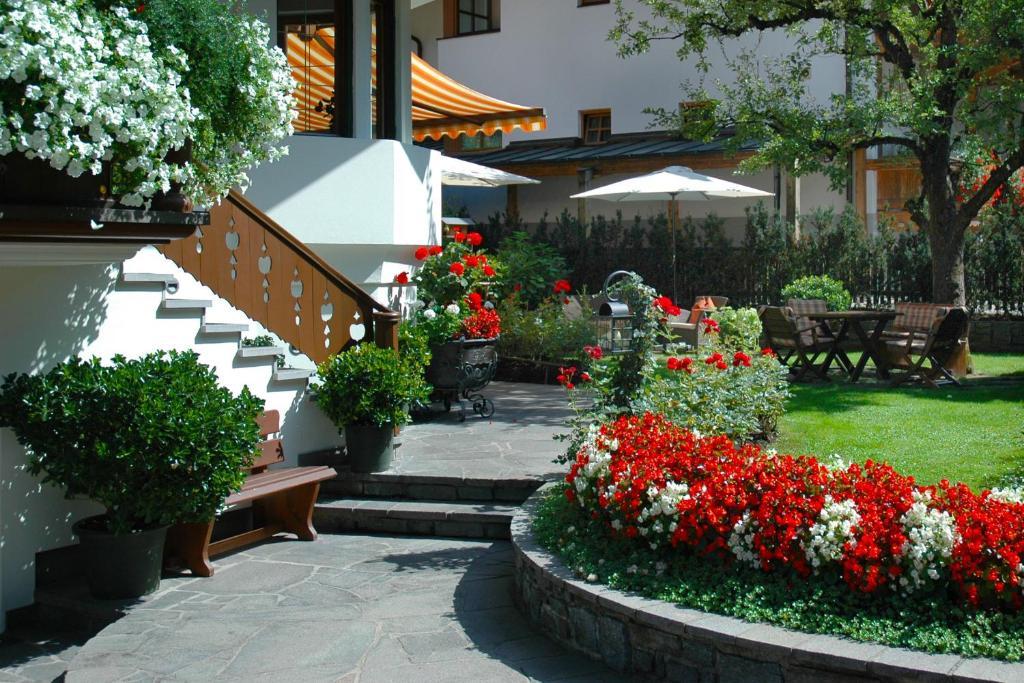 Appart & Hotel Garni Villa Knauer Mayrhofen Exterior photo